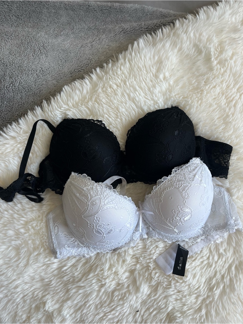 Lace Push-Up Bras - Black & White